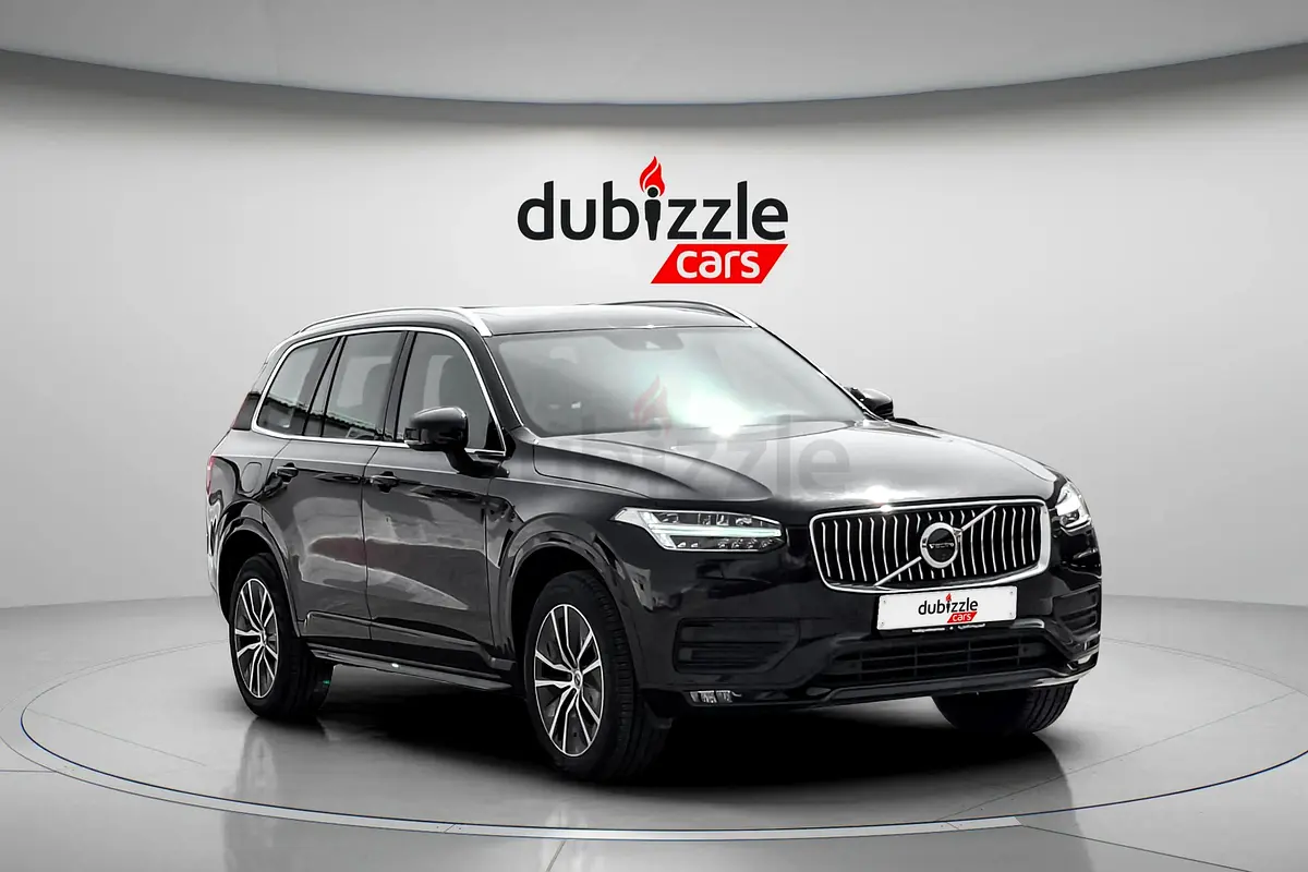 volvo xc90 B5 Momentum مدل ۲۰۲۱