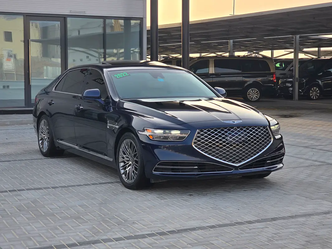genesis g90 Luxury مدل ۲۰۲۲