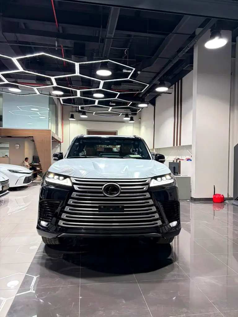 لکسوس lx series LX 600 Signature مدل ۲۰۲۶